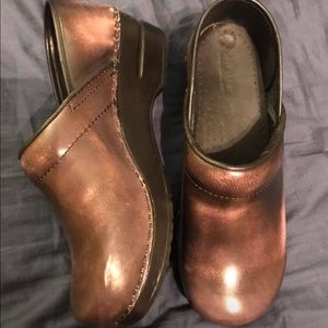 Dansko clogs 39